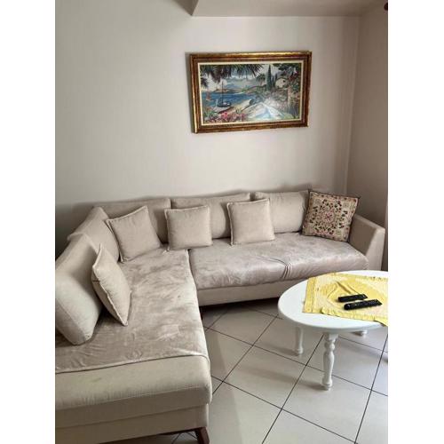 Aron Apartment
