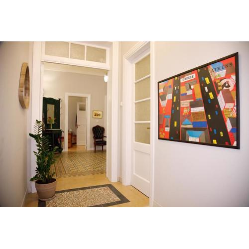 Aroura Neoclassical Home 3BR 2BA