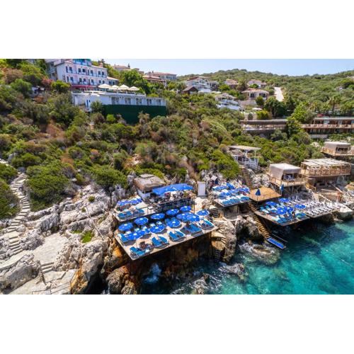 Arpia Hotel