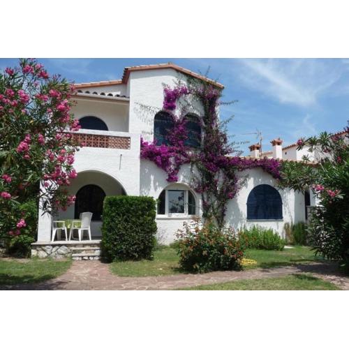 Art- Apartamentos Revilla Tacke G