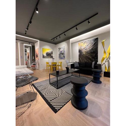 Art Gallery Apartment