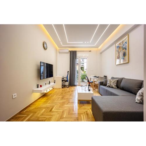 Artemis Modern Apartment II
