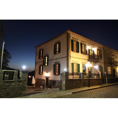 Artemis Traditional Hotel