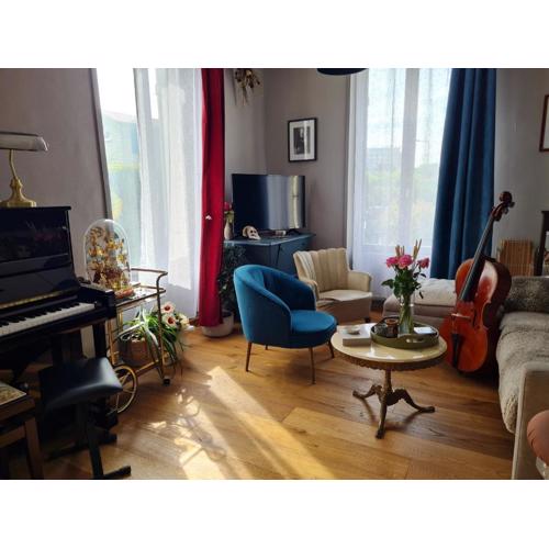 Artist house with piano and charming garden