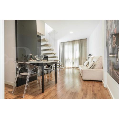 Artistic duplex with terrace by Picasso Museum by REMS