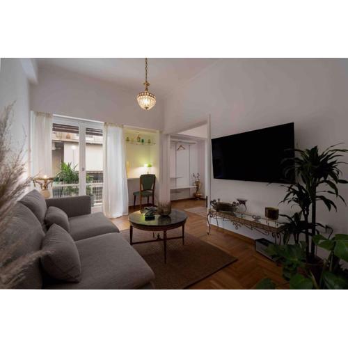 Artistic Retreat in Athens heart
