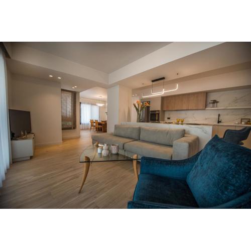 Arvacay Luxury Home