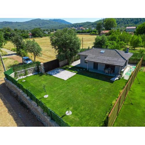 Arzu Cottage