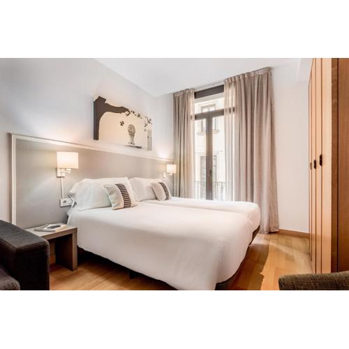 Aspasios Plaza Real Apartments