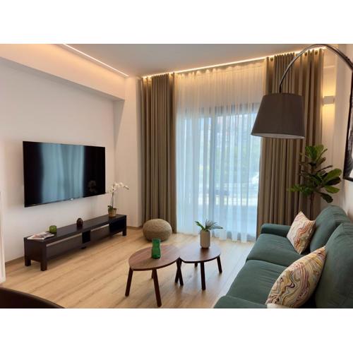 Astris Home - Lux Stay with Pool & Gym by TT