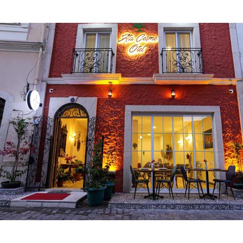 AtaÇesme Otel