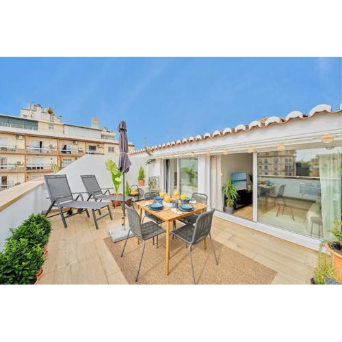 Atarazanas Penthouse by Lovely Rentals