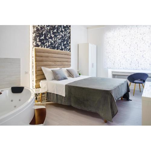 Atena Rooms