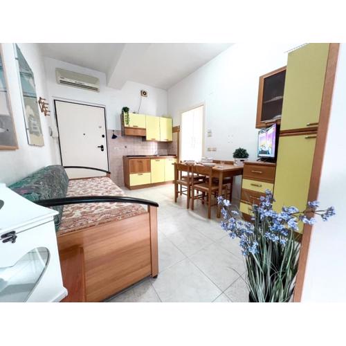 Atene Apartament a 50 mt dal mare Rif A097