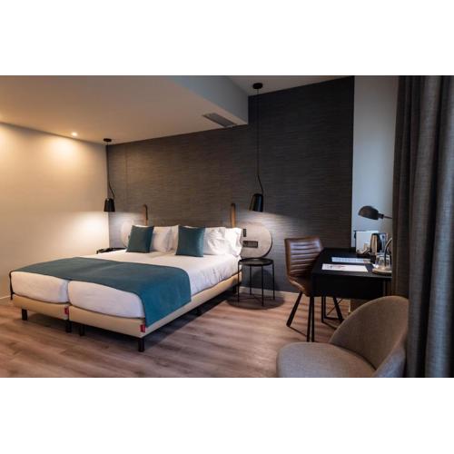 Atenea Rekord Suites