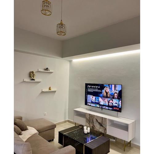 Athene - Bright studio at the center of Athens