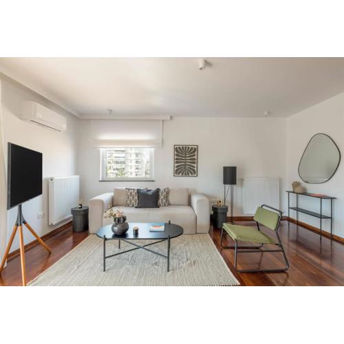 Athenian 3BR seaside property in Alimos by UPSTREET