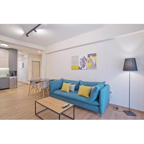 Athenian Escape 2BR, 2BA, Stylish Fully Reno Apt