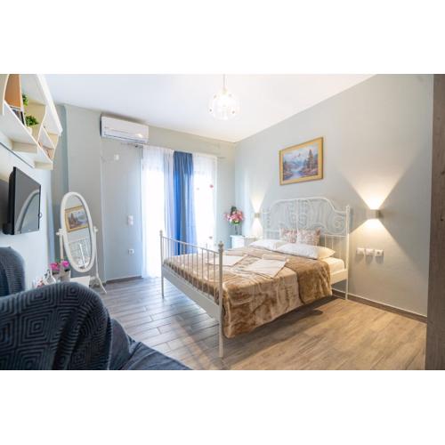 Athens center 2 persons flat by MPS