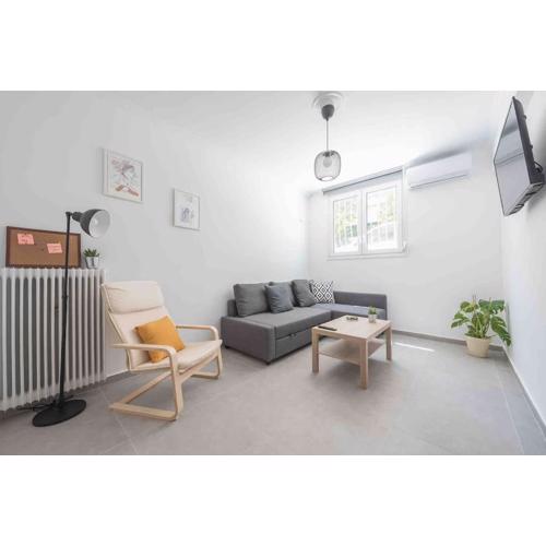 Athens Comfy Apartment- near Acropolis