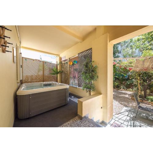 Athens Country House - Heated Jacuzzi - free bikes