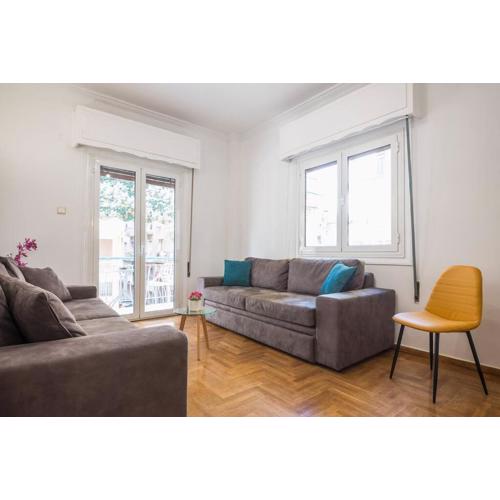 Athens Divas Familia Suite
