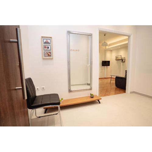 Athens downtown apartment 2bd-2ba