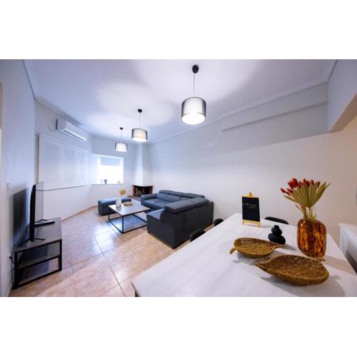Athens Ground Suite Near Acropolis & Metro