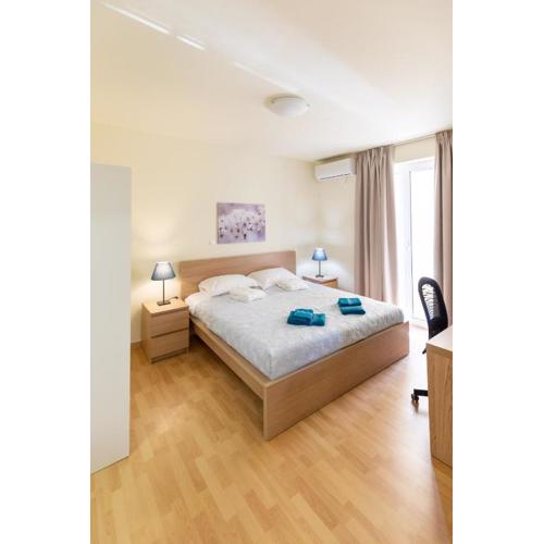 Athens Kyniska Urban Apartment