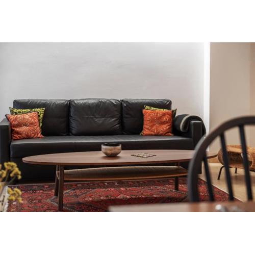 Athens Lycabettus hill, 2 bd apt- Apokafkon