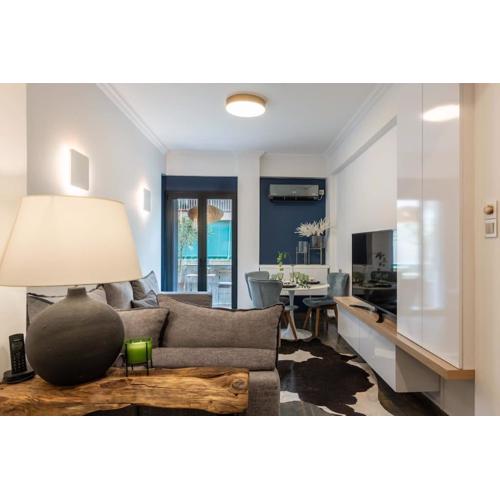 Athens Oasis: Chic City Haven