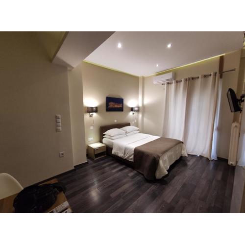 Athens Stay 30
