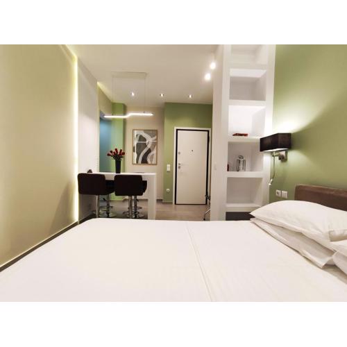 Athens Stay 35