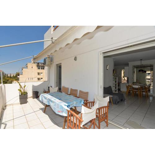 Athens Sunny balcony top floor 1 bdr
