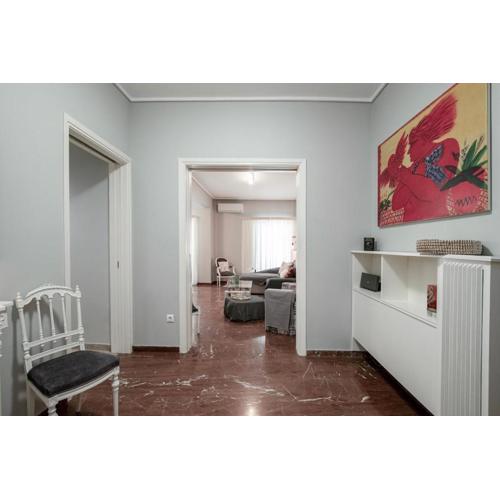 AthensHomes Spacious Comfort Metro apt 3Br 2Ba