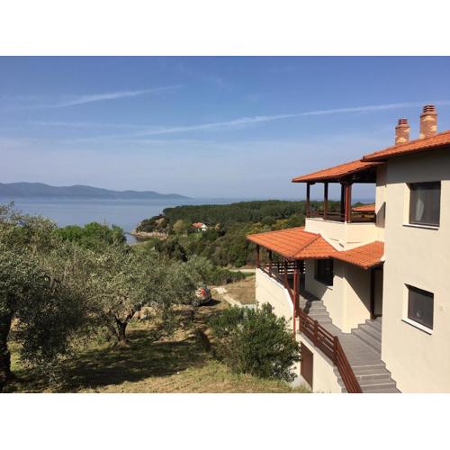 Athinaios Porto Klisouri Villa