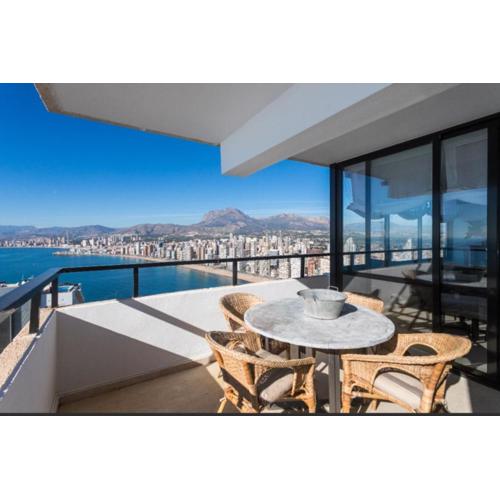 ATICO BENIDORM PLANTA 25