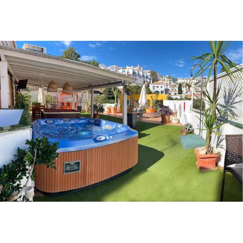 Ático con jacussi y parking en la playa by SpainSunRentals