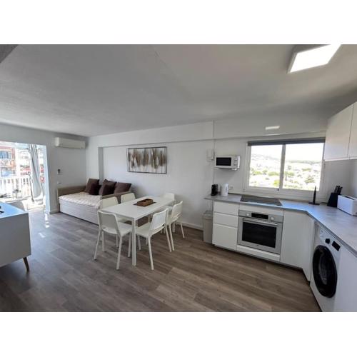 Ático c/vistas, recep 24h, piscinas y parking