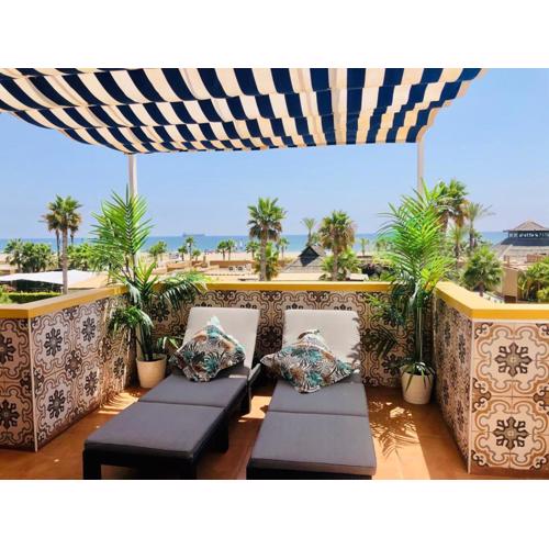 Ático de lujo en primera línea 2 balcones con vistas al mar, Vera Playa