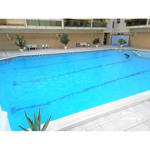 Ático Escaladei , céntrico y con piscina
