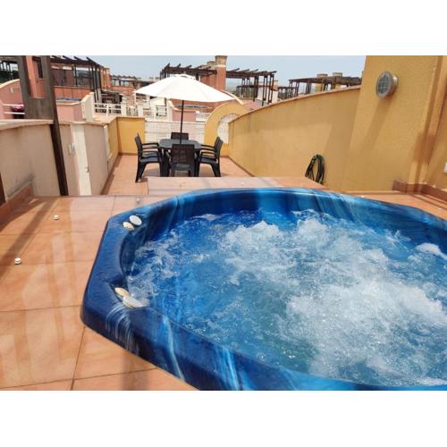ATICO LAGUNA BEACH con JACUZZY PRIVADO
