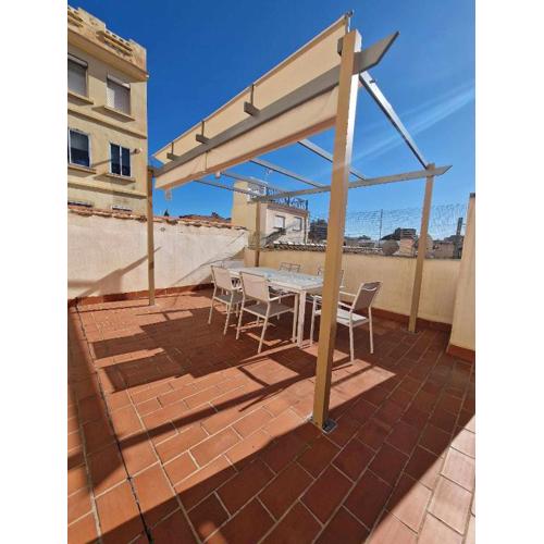 Ático moderno con terraza privada en Málaga centro