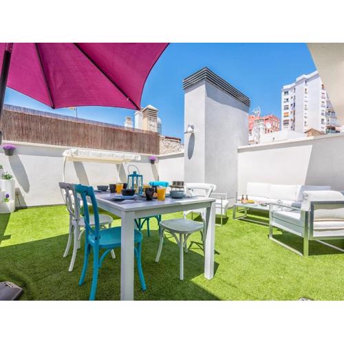 Atico Terraza Privada Piscina Centro AC Nuevo 1hab