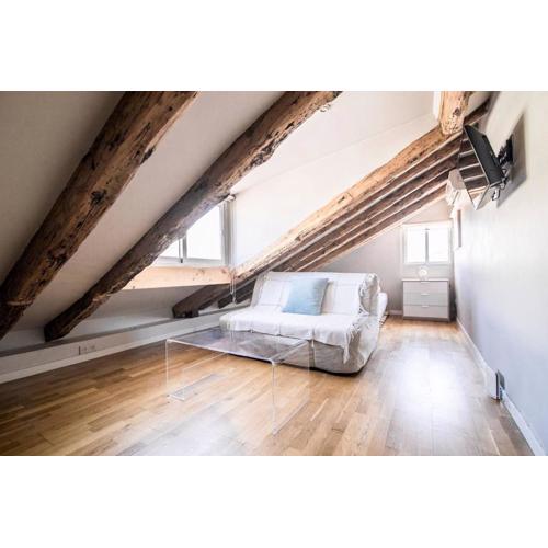 ATOCHA SKY PENTHOUSE STUDIO with views