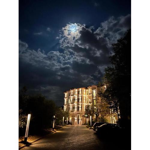 Atrium Hotel