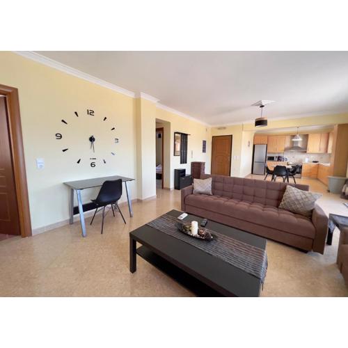 Atrium Luxurious Sea View Apartment