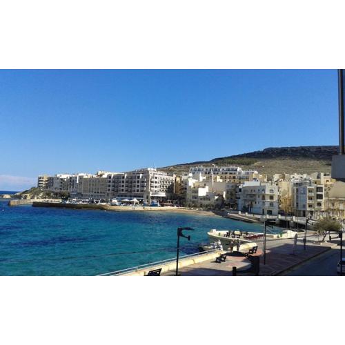 Attard Seafront Apartment 2 in Marsalforn