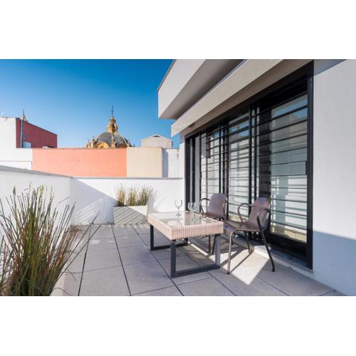 Attic with terrace- 1Bd 1Bth- Corral del Rey