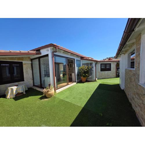 Attico con Jacuzzi e Giardino-Cagliari